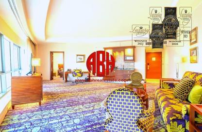 Apartment - 1 Bedroom - 2 Bathrooms for rent in Al Shatt Street - West Bay - Doha