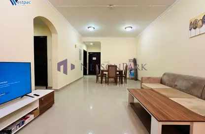 Apartment - 2 Bedrooms - 2 Bathrooms for rent in Musheireb Apartments - Musheireb - Doha