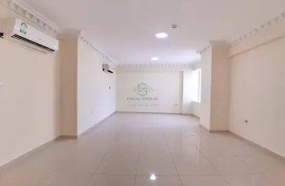 Apartment - 3 Bedrooms - 3 Bathrooms for rent in Muntazah 7 - Al Muntazah - Doha