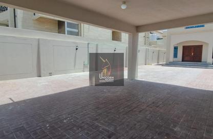 Villa - 4 Bedrooms - 6 Bathrooms for rent in Old Airport Road - Old Airport Road - Doha