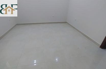 Apartment - 2 Bedrooms - 3 Bathrooms for rent in Al Nasr - Doha