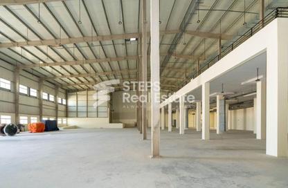 Warehouse - Studio for rent in East Industrial Street - Birkat Al Awamer - Al Wakra