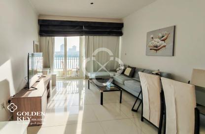 Apartment - Studio - 1 for rent in Viva West - Viva Bahriyah - The Pearl Island - Doha Apartment - Studio - 1 for rent in Viva West - Viva Bahriyah - The Pearl Island - Doha