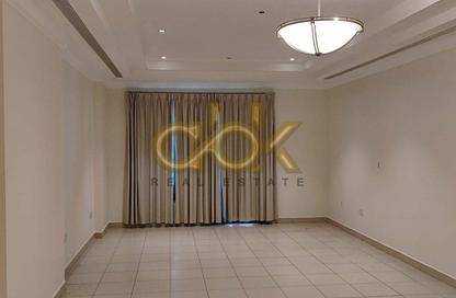 Apartment - 1 Bedroom - 2 Bathrooms for rent in East Porto Drive - Porto Arabia - The Pearl Island - Doha