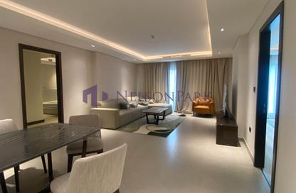 Apartment - 2 Bedrooms - 3 Bathrooms for sale in La Plage Centrale - La Plage - The Pearl Island - Doha