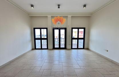 Apartment - 1 Bedroom - 2 Bathrooms for rent in Carnaval - Qanat Quartier - The Pearl Island - Doha