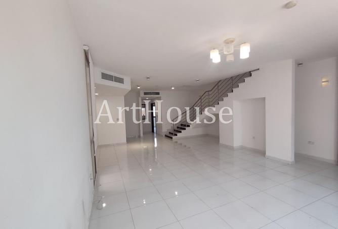 56215900 - Property Image 3