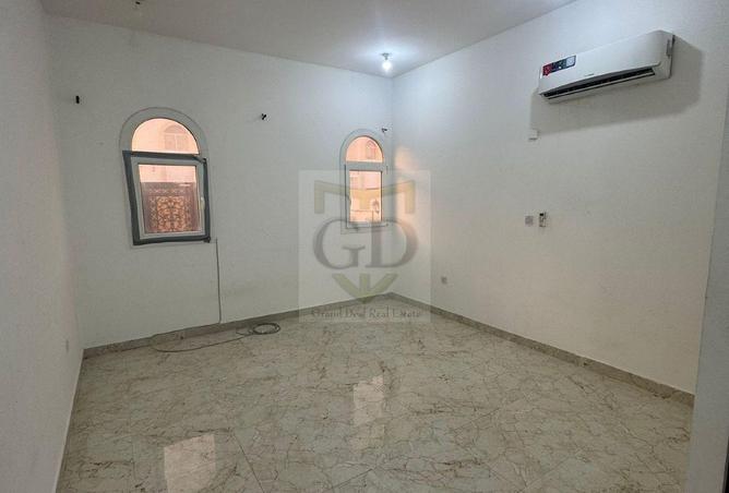 1027497 - Property Image 2