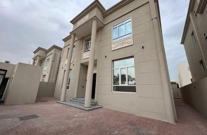 Villa - 5 Bedrooms - 6 Bathrooms for rent in Duhail Villas - Al Duhail - Doha