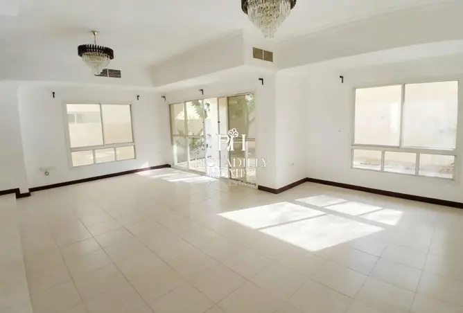 60723853 - صورة العقار 2
