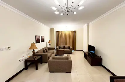 Apartment - 2 Bedrooms - 2 Bathrooms for rent in Al Zubair Bakkar Street - Al Sadd - Doha