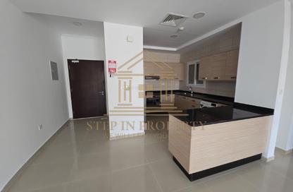 Apartment - 2 Bedrooms - 3 Bathrooms for rent in Al Nasr Street - Al Nasr - Doha Apartment - 2 Bedrooms - 3 Bathrooms for rent in Al Nasr Street - Al Nasr - Doha