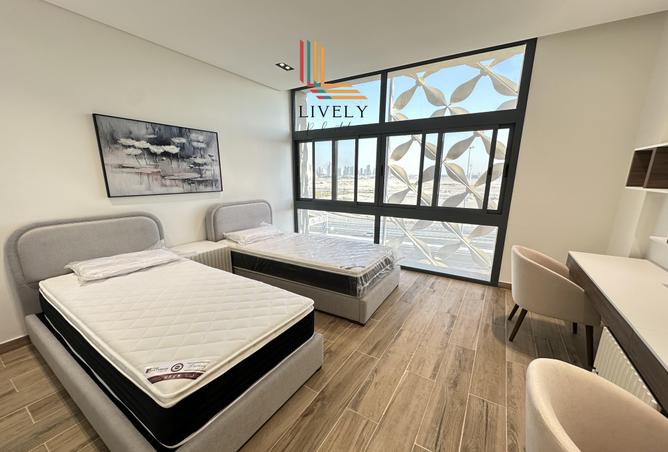 1002507 - Property Image 2