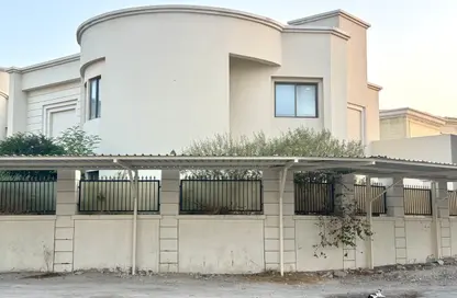Villa - 5 Bedrooms - 5 Bathrooms for rent in Wadi Al Shaheeniya Street - Ain Khaled - Doha