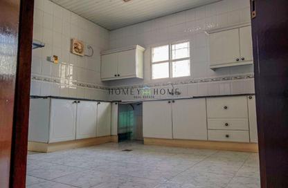 Villa - Studio - 3 Bathrooms for rent in New Salata - Salata - Doha