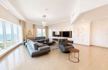 Apartment - 2 Bedrooms - 3 Bathrooms for rent in West Bay Tower - West Bay - West Bay - Doha