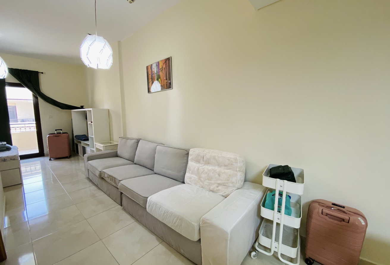 Furnished Studio | All-Inclusive | Fox Hills thumbnail 4