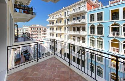 Apartment - 3 Bedrooms - 3 Bathrooms for rent in Carnaval - Qanat Quartier - The Pearl Island - Doha