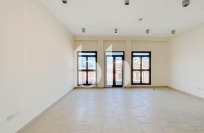 Apartment - 3 Bedrooms - 3 Bathrooms for rent in Carnaval - Qanat Quartier - The Pearl Island - Doha