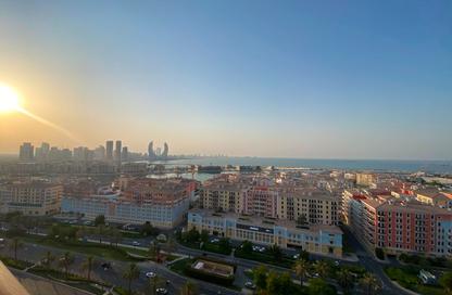 Apartment - 2 Bedrooms - 3 Bathrooms for sale in East Porto Drive - Porto Arabia - The Pearl Island - Doha Apartment - 2 Bedrooms - 3 Bathrooms for sale in East Porto Drive - Porto Arabia - The Pearl Island - Doha