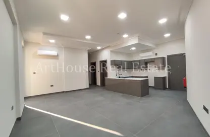 Apartment - 2 Bedrooms - 3 Bathrooms for rent in Bin Omran - Fereej Bin Omran - Doha