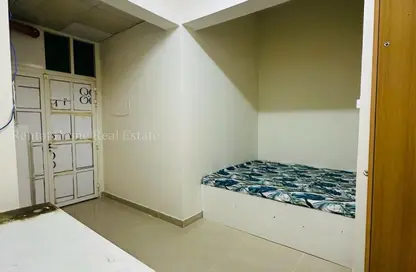 Apartment - 1 Bathroom for rent in Al Duhail - Al Duhail - Doha