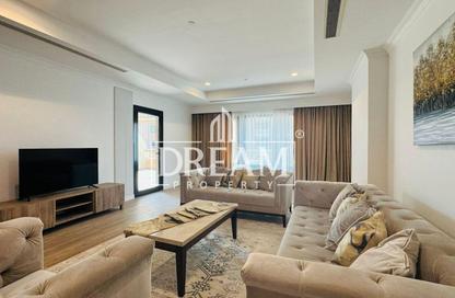 Apartment - 1 Bedroom - 2 Bathrooms for rent in West Porto Drive - Porto Arabia - The Pearl Island - Doha