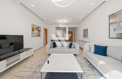 Apartment - 2 Bedrooms - 3 Bathrooms for rent in Floresta Gardens - Floresta Gardens - The Pearl Island - Doha Apartment - 2 Bedrooms - 3 Bathrooms for rent in Floresta Gardens - Floresta Gardens - The Pearl Island - Doha