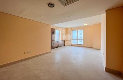 Apartment - Studio - 1 for rent in Tower 2 - Viva Bahriyah - The Pearl Island - Doha