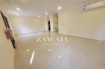 Villa - 6 Bedrooms - 6 Bathrooms for rent in Al Kheesa - Al Kheesa - Umm Salal Mohammed