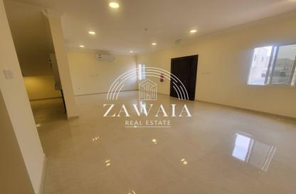 Villa - 6 Bedrooms - 6 Bathrooms for rent in Al Kheesa - Al Kheesa - Umm Salal Mohammed