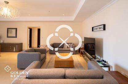 Apartment - 2 Bedrooms - 3 Bathrooms for sale in West Porto Drive - Porto Arabia - The Pearl Island - Doha