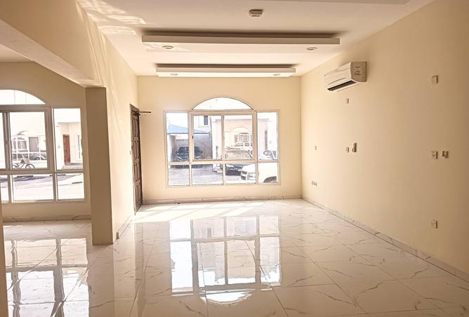 974171 - Property Image 3