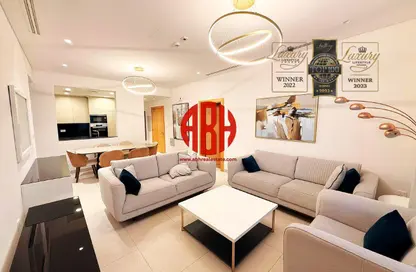 Apartment - 2 Bedrooms - 3 Bathrooms for rent in Floresta Gardens - Floresta Gardens - The Pearl Island - Doha