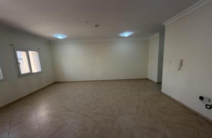 Apartment - 2 Bedrooms - 2 Bathrooms for rent in Al Muntazah Street - Al Muntazah - Doha