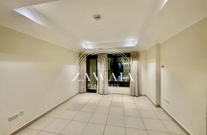 Apartment - 1 Bedroom - 2 Bathrooms for rent in East Porto Drive - Porto Arabia - The Pearl Island - Doha