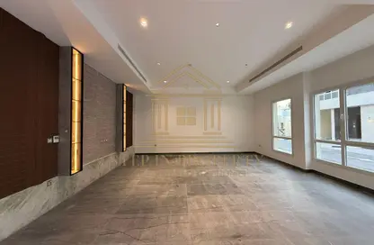 Villa - 7 Bedrooms - 7+ Bathrooms for rent in Al Kheesa - Al Kheesa - Umm Salal Mohammed