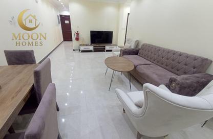 Apartment - 2 Bedrooms - 2 Bathrooms for rent in Umm Ghwailina Comm - Umm Ghuwalina - Umm Ghuwailina - Doha