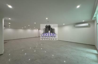 Apartment - 2 Bedrooms - 3 Bathrooms for rent in Al Sadd Road - Al Sadd - Doha Apartment - 2 Bedrooms - 3 Bathrooms for rent in Al Sadd Road - Al Sadd - Doha