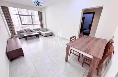 شقة - 2 غرف نوم - 3 حمامات للايجار في منتزه 7 - المنتزه - الدوحة