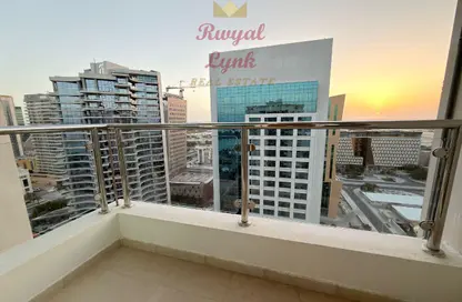 Apartment - 3 Bedrooms - 3 Bathrooms for rent in Marina Tower 07 - Marina District - Lusail
