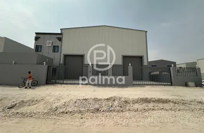 مخزن - استوديو - 8 حمامات للايجار في شارع الصناعية الشرقي - بركة العوامر - الوكرة