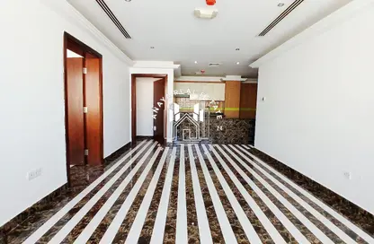 Apartment - 2 Bedrooms - 2 Bathrooms for rent in Al Mansoura - Al Mansoura - Doha
