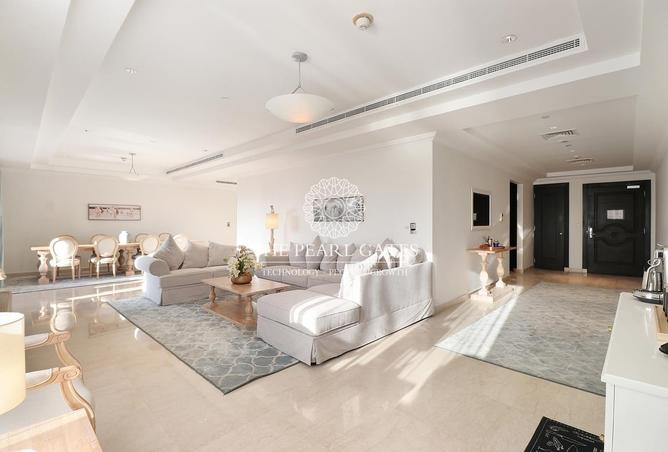 975657 - Property Image 2