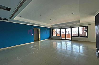 Apartment - 3 Bedrooms - 4 Bathrooms for rent in East Porto Drive - Porto Arabia - The Pearl Island - Doha