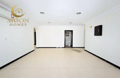 شقة - 3 غرف نوم - 3 حمامات للايجار في منتزه 7 - المنتزه - الدوحة