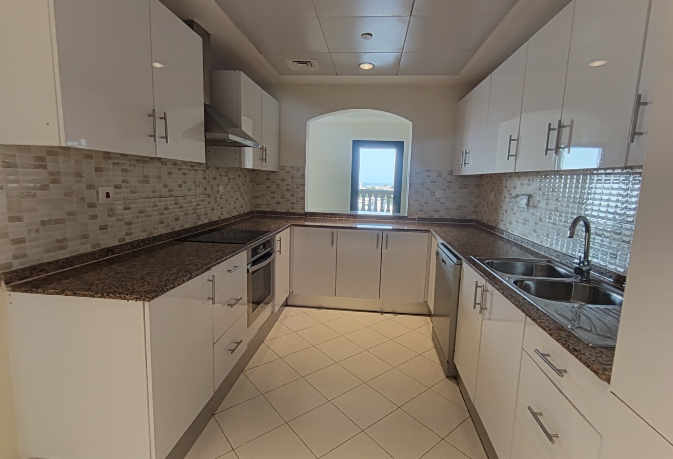 KEMPINSKI VIEW | SEMI FURNISHED 2BHK | ONLY 11k thumbnail 6