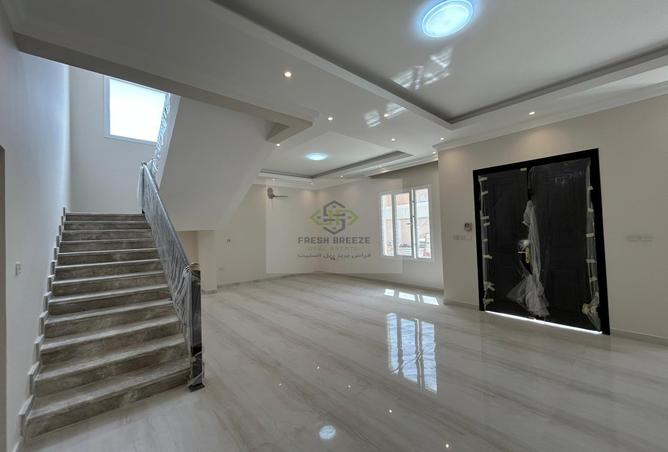 53425056 - Property Image 2