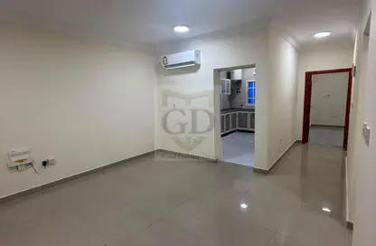 Apartment - 2 Bedrooms - 2 Bathrooms for rent in Fereej Bin Omran - Doha