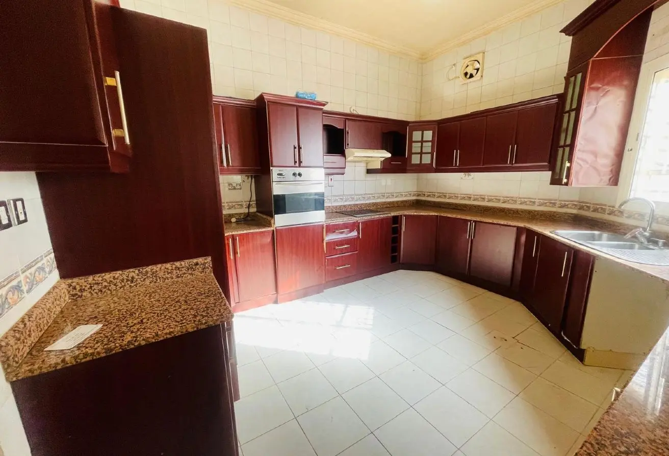 60894068 - Property Main Image